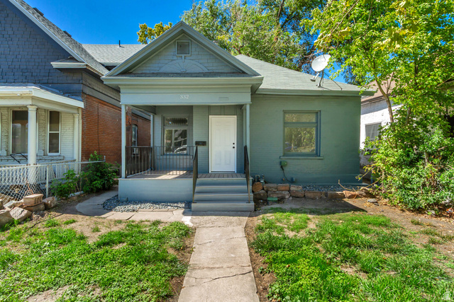 332 S 900 W
                     MLS #2183922