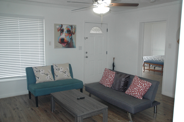 419 E 27th St
                     MLS #2183954