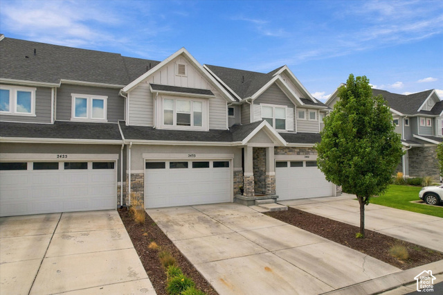 2433 W Wysteria Dr
                     MLS #2184007