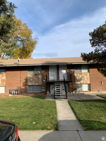 1069 S Ellen Cir
                     MLS #2184476