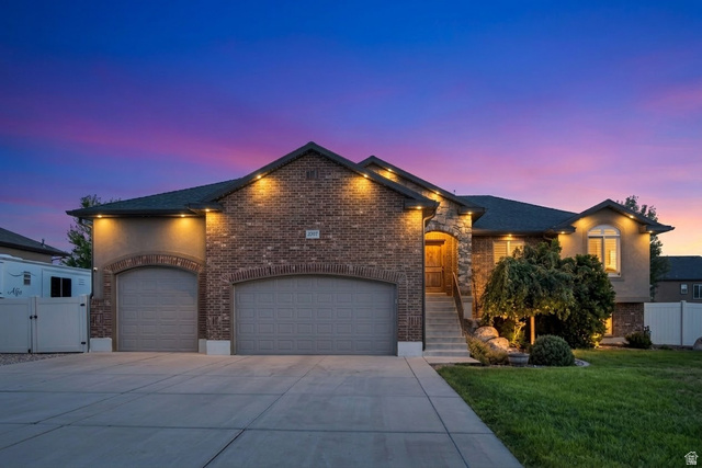 2797 W 2125 N
                     MLS #2184564