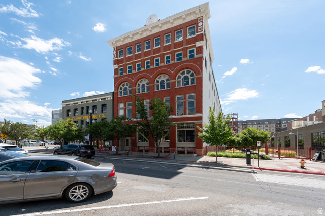 159 W Broadway  #403
                     MLS #2184638