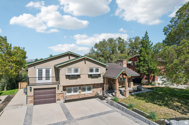 3027 E Nila Way
                     MLS #2184716