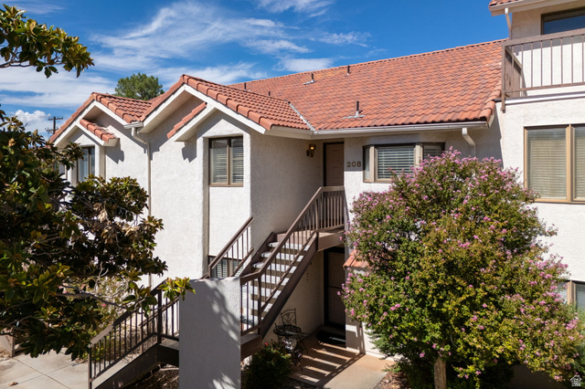 275 S VALLEY DR #A208, St. George UT 84770