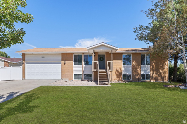 4288 W Yorkshire Cir
                     MLS #2184797