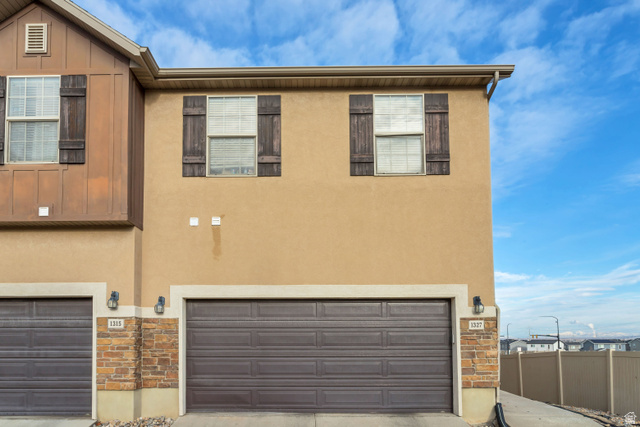 1327  Lily Pad Dr
                     MLS #2184925