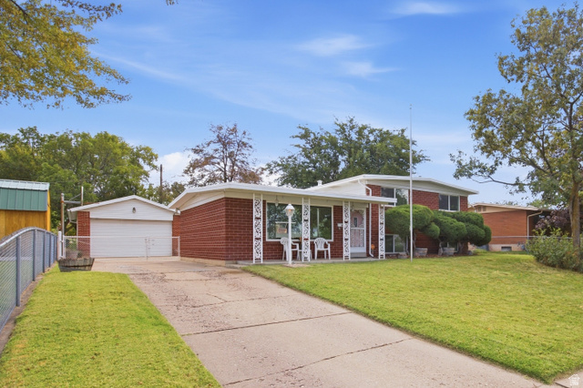 5822 S 2575 W
                     MLS #2184952