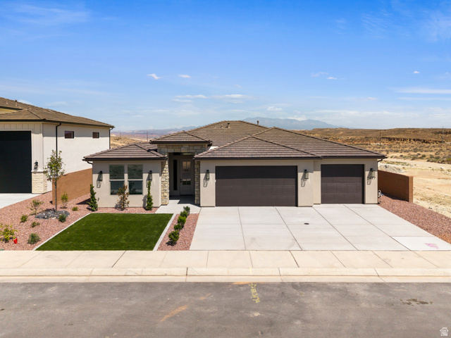 2477 E Malitsoh Way #304
                     MLS #2185107