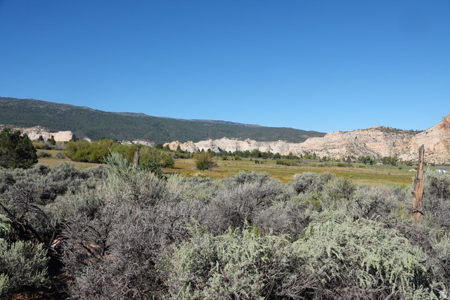 3600 S Teasdale Rd, Teasdale, UT 84773, photo 5