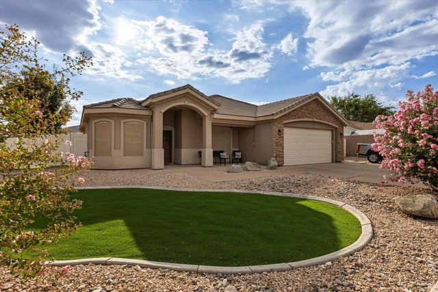 125 S 800 W
                     MLS #2185196