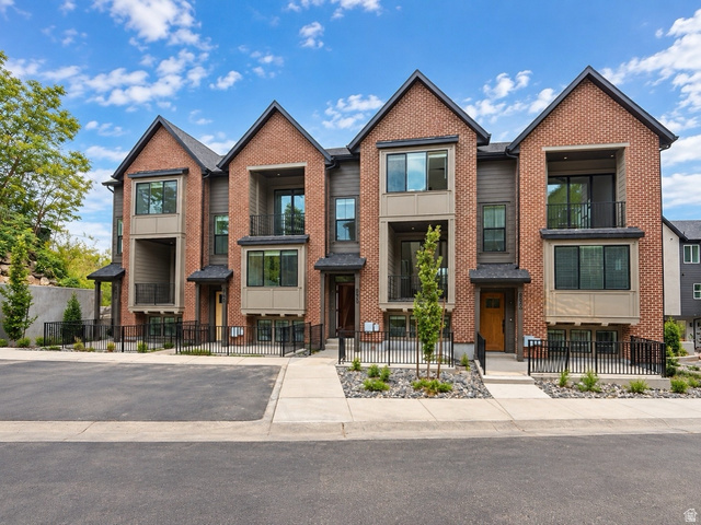 850 E MAPLEHURST DR #113, Murray UT 84107