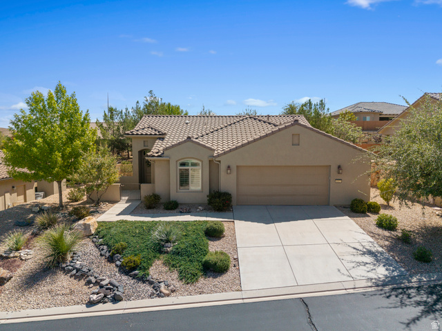 Main photo for 1327 W Whitestone Dr