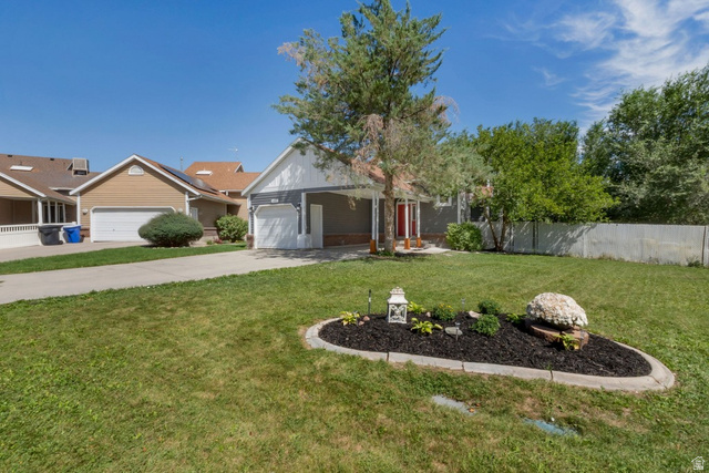 1384 W Countrywood Ln, West Jordan, UT 84088, photo 2