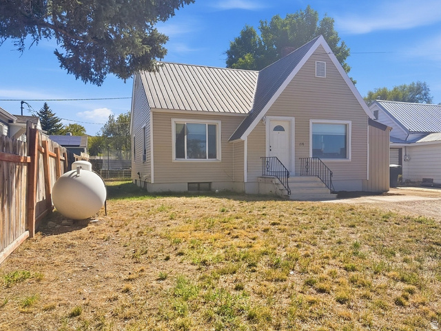 Main photo for 218 N 100 W