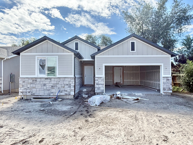 4033 W Mann Way #1
                     MLS #2185491