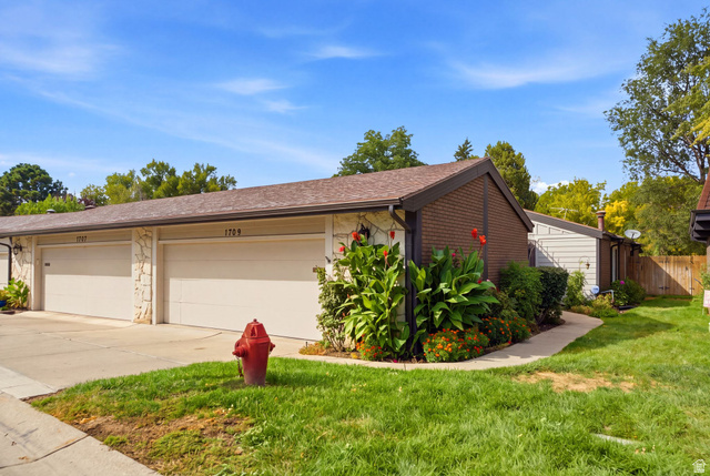 1709 Monte Carlo Dr
