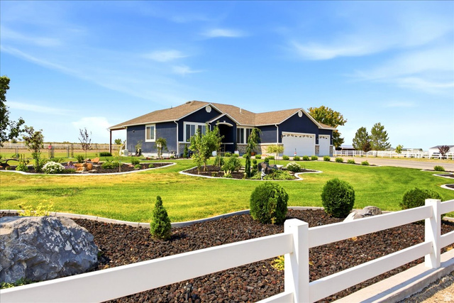 727 W 3460 N
                     MLS #2185598