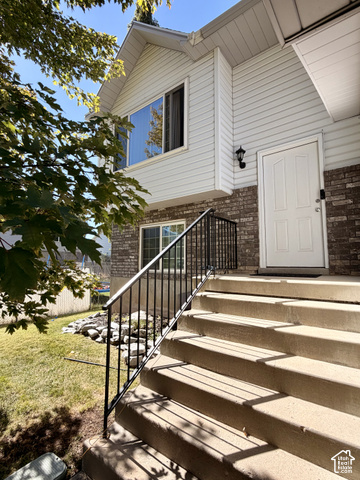 591 N Orchard Ave
                     MLS #2185665