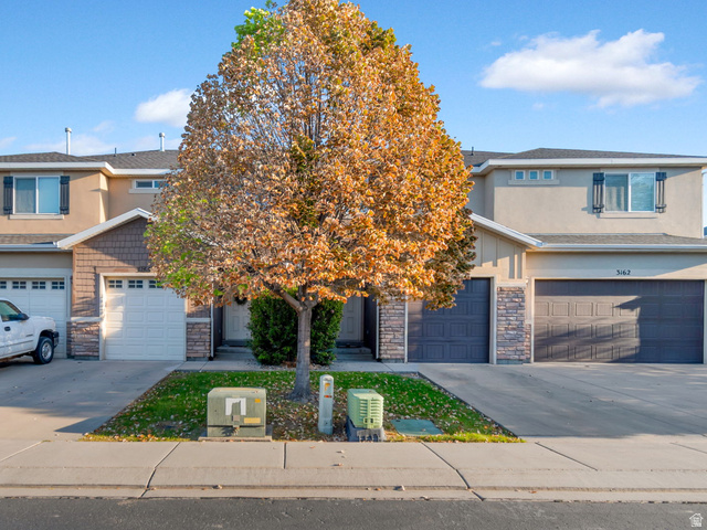 3166 W Desert Lily Dr
                     MLS #2185734