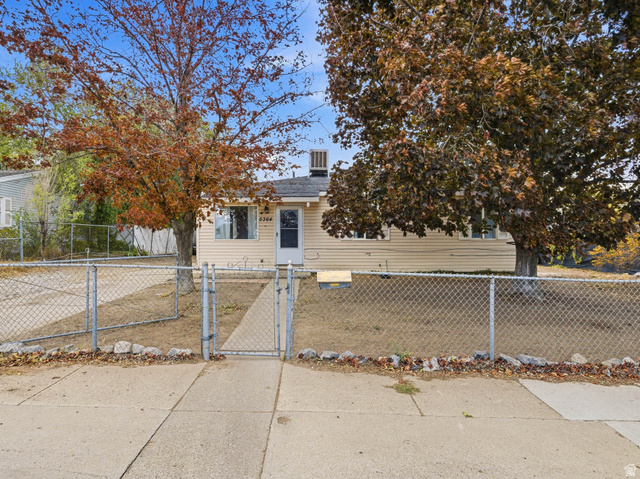5364 S 4620 W, Salt Lake City UT 84118