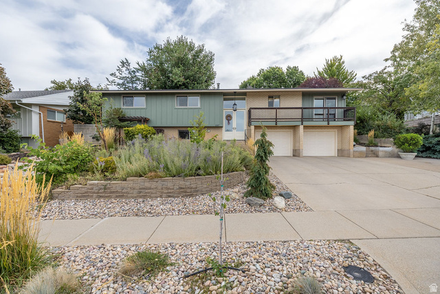 1987 S Claremont Dr
                     MLS #2185790