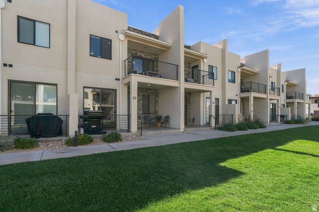 710 W Akoya Pearl St #85
                     MLS #2185826
