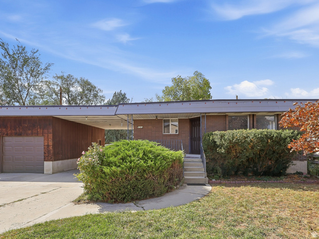 6082 S MAIN ST, Murray UT 84107