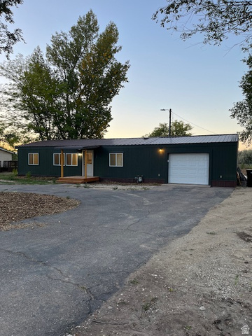 Main photo for 285 E 100 N