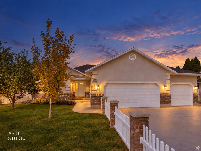 8044 S COOLIDGE ST, Midvale UT 84047