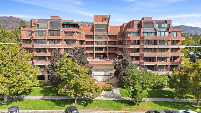 115 S 1100 E #401
                     MLS #2185932