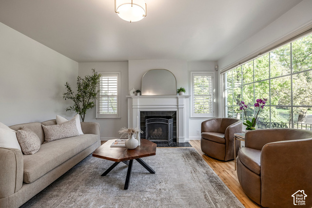 1655 E Roosevelt Ave
                     MLS #2185968