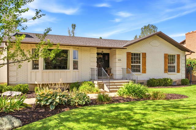 105 N Country Way
                     MLS #2186121
