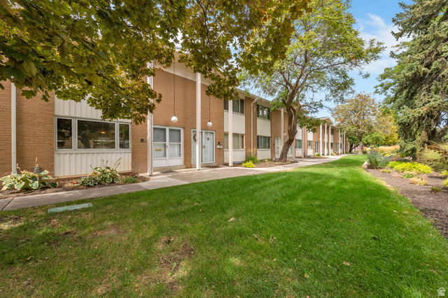 825 E Three Fountains Cir #3
                     MLS #2186144