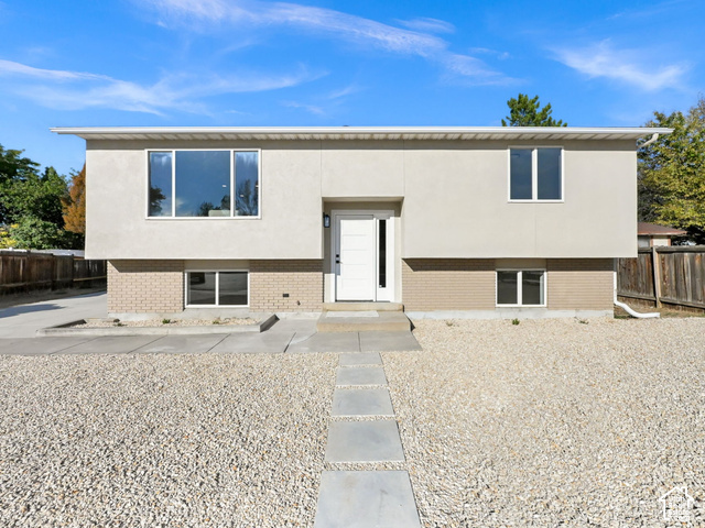 1406 W 8620 S
                     MLS #2186255