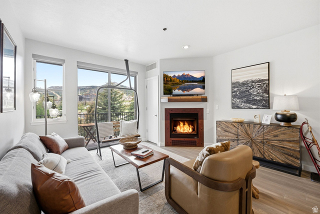 1364 W Stillwater Dr #r2017
                     MLS #2186292