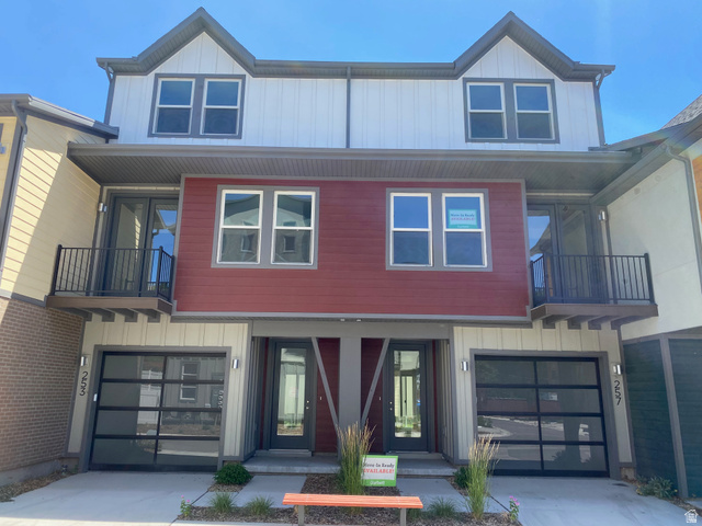 Main photo for 257 W Bishop Pl #2-09