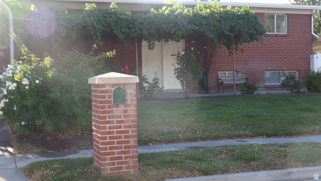 4932 S Pinehill Dr
                     MLS #2186364