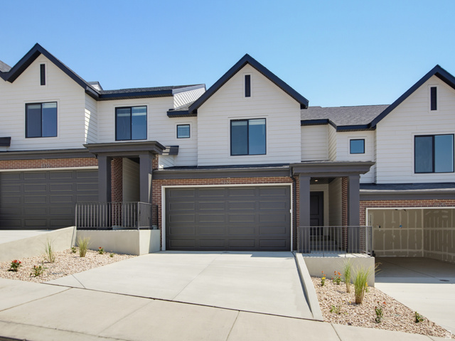 887 E Edinburgh Ave #1223
                     MLS #2186395