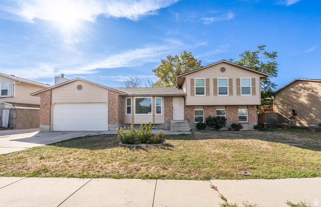 3816 S Pheasant Glen Dr
                     MLS #2186421