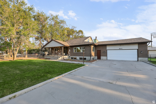 544 E Clark St
                     MLS #2186447