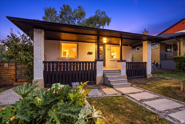 1199 E 2700 S