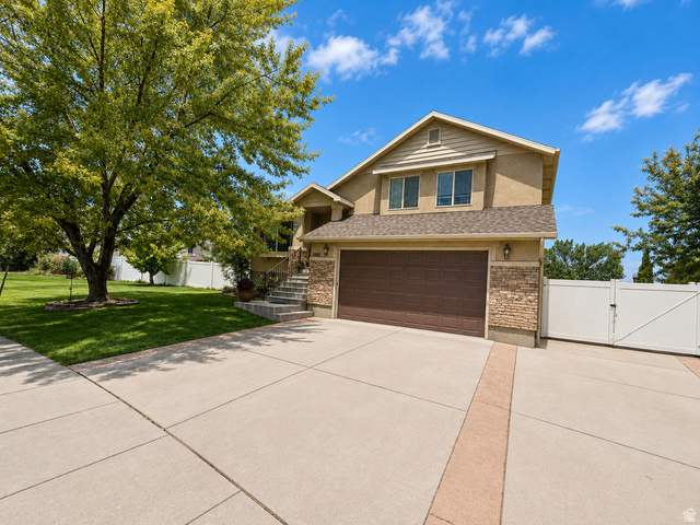 1060 W ASCOT DR, North Salt Lake UT 84054