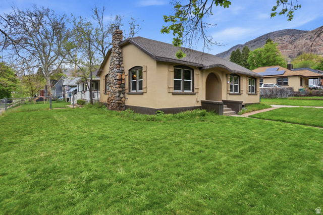 1504  LAKE ST