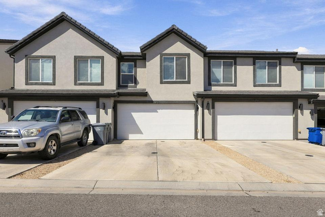 3315 E Elkhorn Ln
                     MLS #2186826