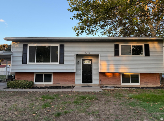 Main photo for 1346  Marilyn Dr