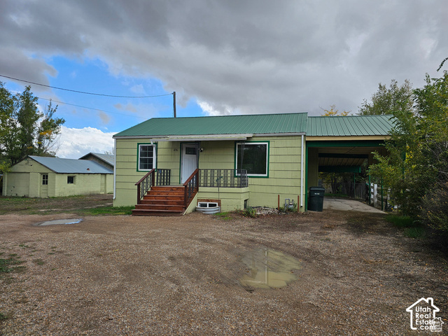 Main photo for 496 E Main St