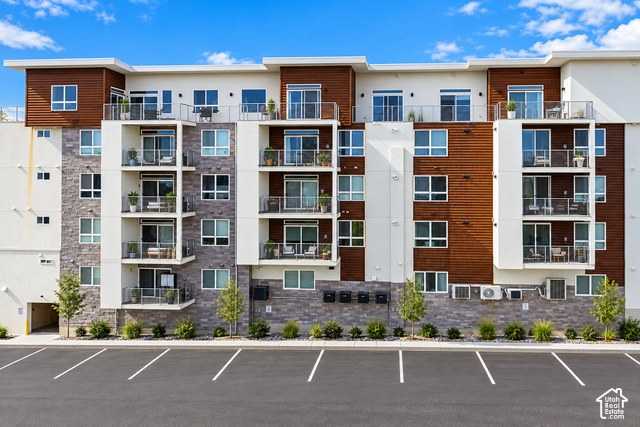 Main photo for 2101 N Main St #205