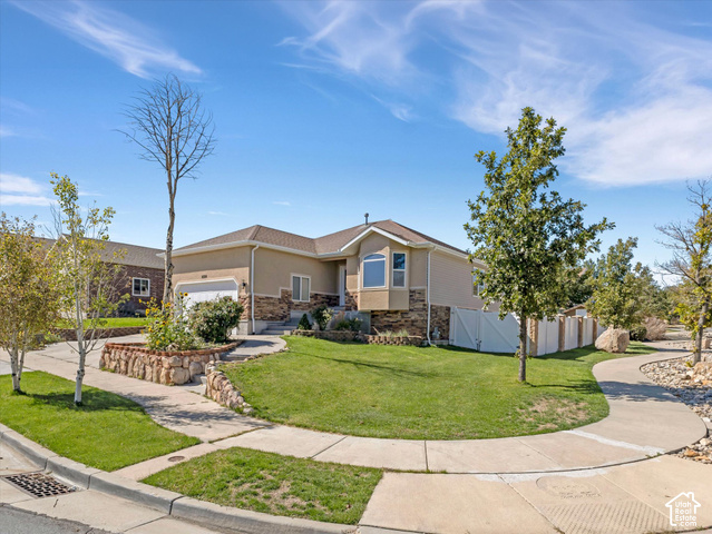 8354 S OAK GATE DR, West Jordan UT 84081
