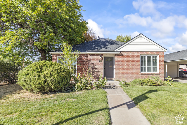 Main photo for 270 W Main St