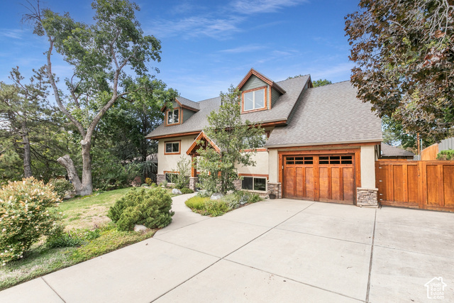 Main photo for 2931 E La Joya Dr